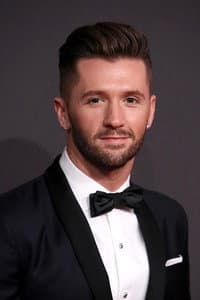 Travis Wall in The Mirror