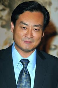 Tom Yi in Umma