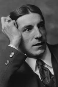 Henri Valbel in Les Monts en flammes