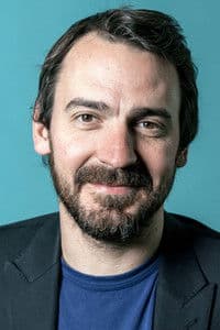 Ewen Leslie in Scene 16