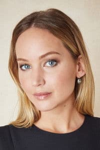 Jennifer Lawrence in Pawns No More: The Making of The Hunger Games: Mockingjay Part 2