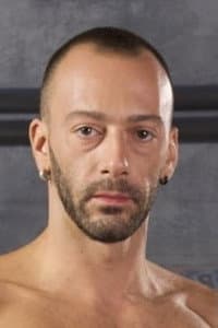 Salvo Esposito in Versaut 2