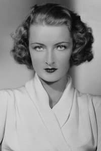 Gwili Andre in No Other Woman