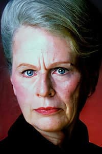 Elizabeth Lawrence in Four Friends