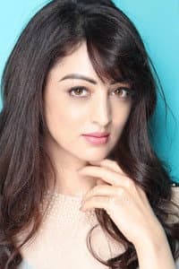 Sandeepa Dhar in 7 Hours to Go