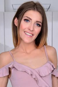Rhiannon Ryder in Naughty Delivery