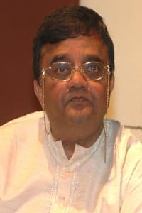 Dwarakish in Police Papanna