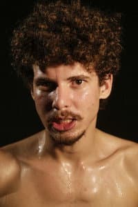 Tavares Neto in A Ética dos Diabos de Todos os Tipos Contra os Deuses de Todos os Naipes