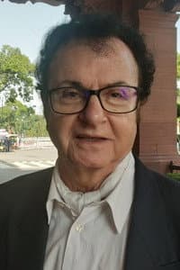 George Baker in Akkarshan