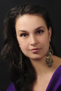 Sophie Harmsen in Teodor Currentzis dirigiert Beethovens Sinfonie Nr. 9