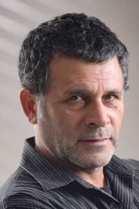 Daniel Candia in La sombra del roble