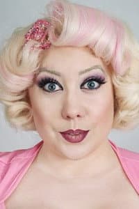 Dee Flowered in Late Night Cable
