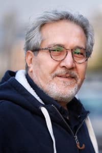 Shahrokh Foroutanian in Anja, Haman saat