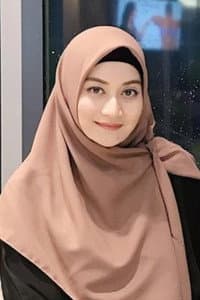 Ayu Pratiwi in Mati Muda di Pelukan Janda