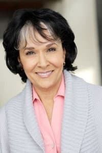 Gloria Coco in Act Naturally
