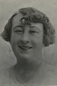 Yvonne Yma in La petite dame du wagon-lit