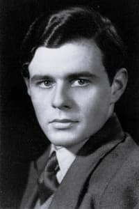 Niall MacGinnis in The Crimson Circle