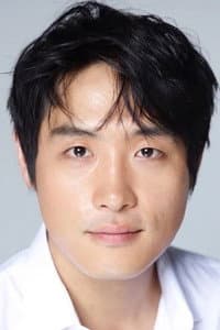 Kwon Dong-ho in 소용없어 거짓말