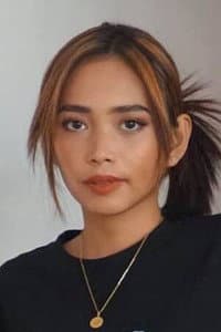 Beverly Cumla in Stuck on You