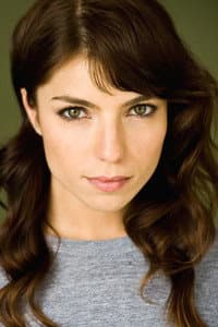 Angela Trimbur in Excuse Me