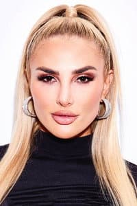 Kenzie Anne in The Rise of OnlyFans