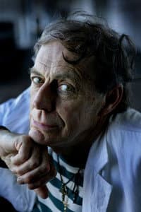 Barry Otto in Cosi