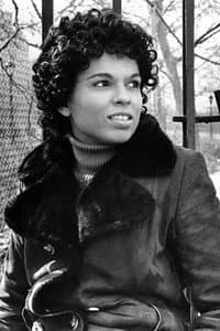 Gwenn Mitchell in Shaft