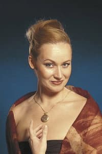Zuzana Slavíková in Příliš mnoho dobrých úmyslů
