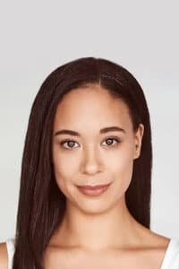 Lydia Campbell in Dancing Through the Snow