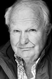 Shane Rimmer in Invasion: UFO