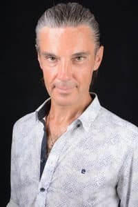 Kaan Yabas in Kiralık Aşk