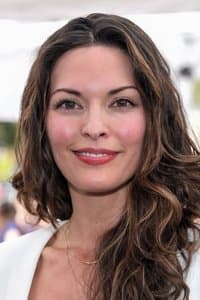 Alana de la Garza in Mr. Fix It