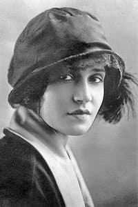 Tina Modotti in Frida Kahlo & Tina Modotti
