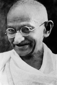 Mahatma Gandhi in Kuun metsän Kaisa