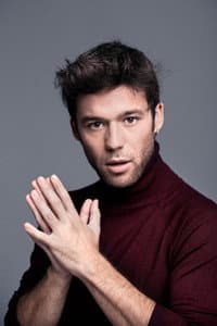 Ignacio Montes in Los amores cobardes