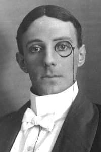Laurence Hanray in Beyond the Cities