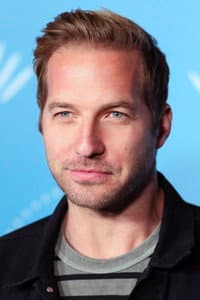 Ryan Hansen in House Broken