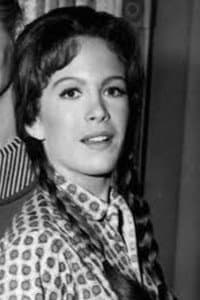 Linda Henning in The Return of the Beverly Hillbillies