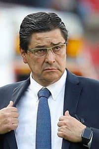 Luis Fernando Tena in Oro