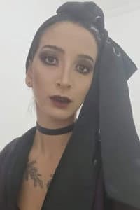 Larissa Harmônica in Homens mortos não contam histórias