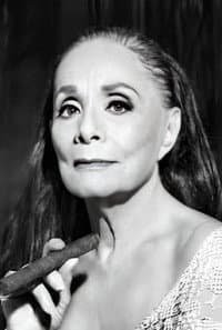 Pilar Pellicer in Las Visitaciones del Diablo