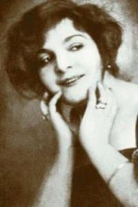 Lili Berky in Viki