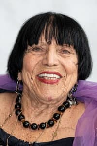 Semiha Berksoy in İstanbul Sokaklarında