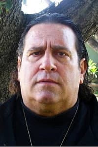 Tony Longo in Houseguest