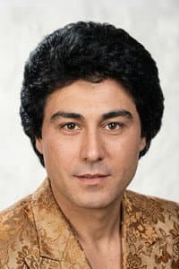 Vahdet Vural in Aşkın Gözyaşı