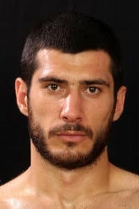 Gor Yeritsyan in Callum Walsh vs. Ismael Villarreal