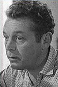 Yuri Maksimov in Наследники