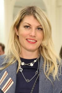 Meredith Ostrom in 'R Xmas