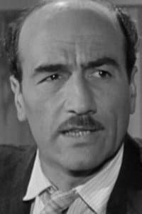Peppino De Martino in Totò a Parigi