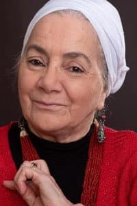 Aida Guechoud in Les Palmiers Blessés